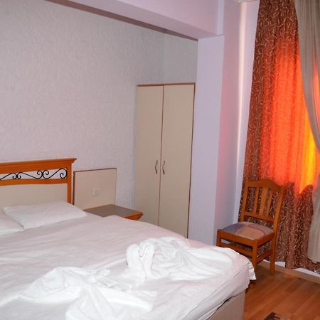 Ozturk Hotel アンタルヤ エクステリア 写真