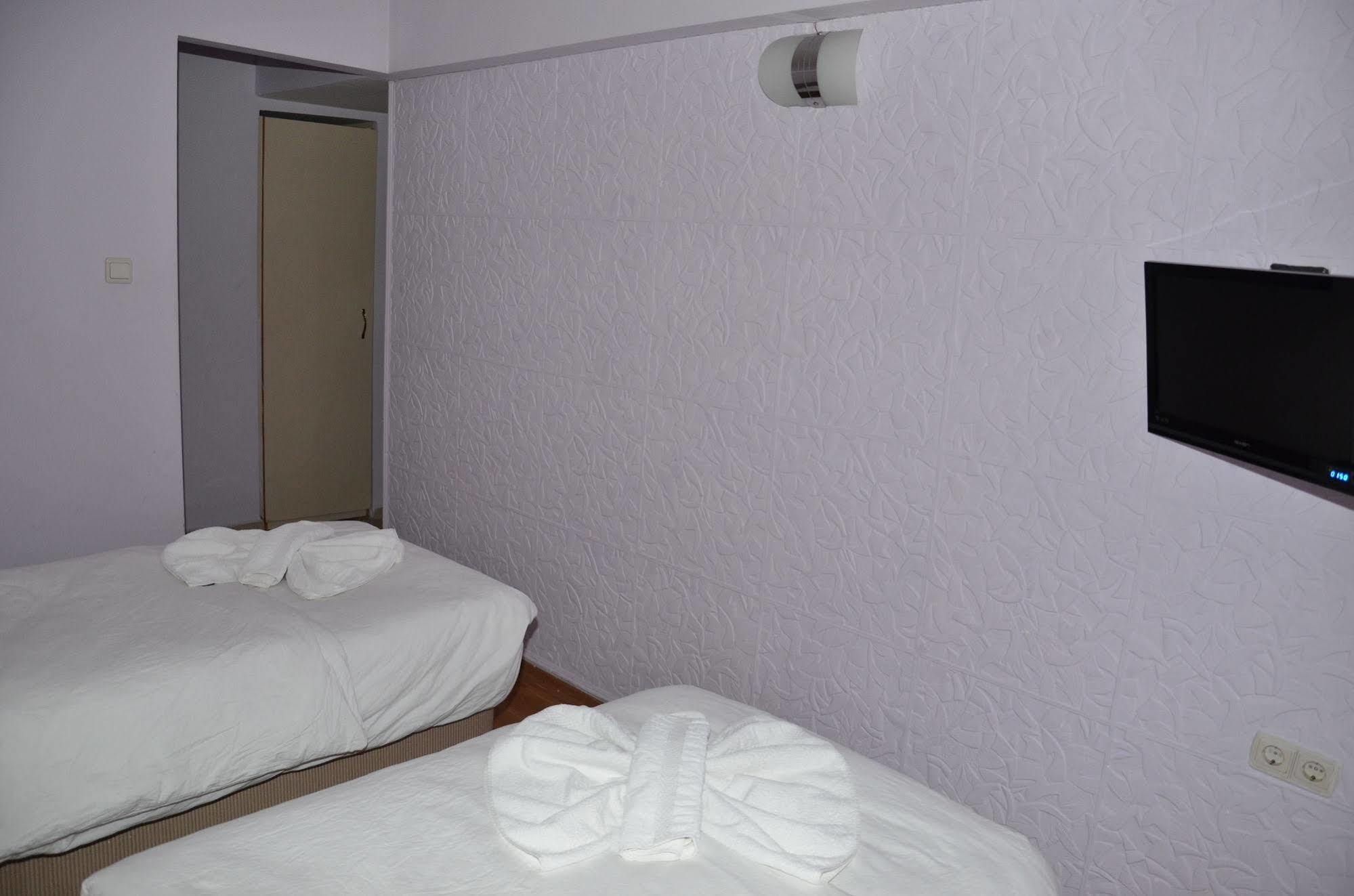 Ozturk Hotel アンタルヤ エクステリア 写真