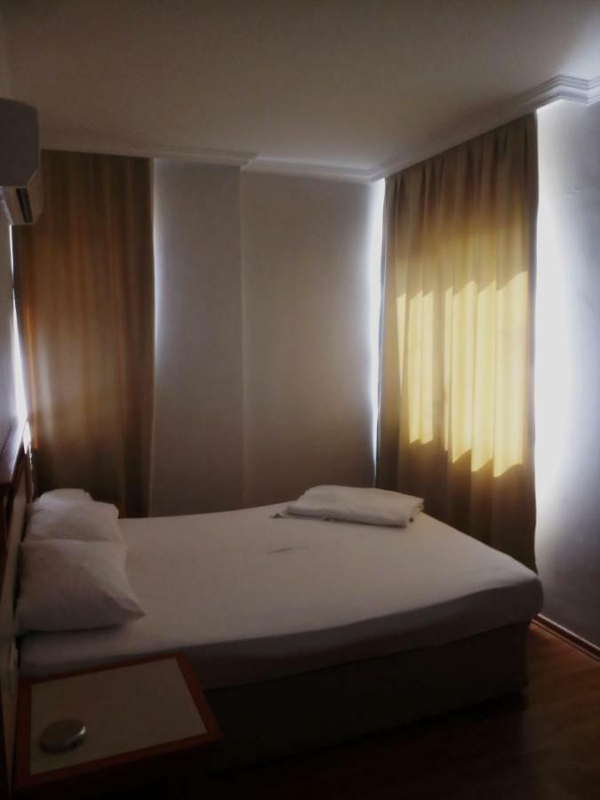 Ozturk Hotel アンタルヤ エクステリア 写真